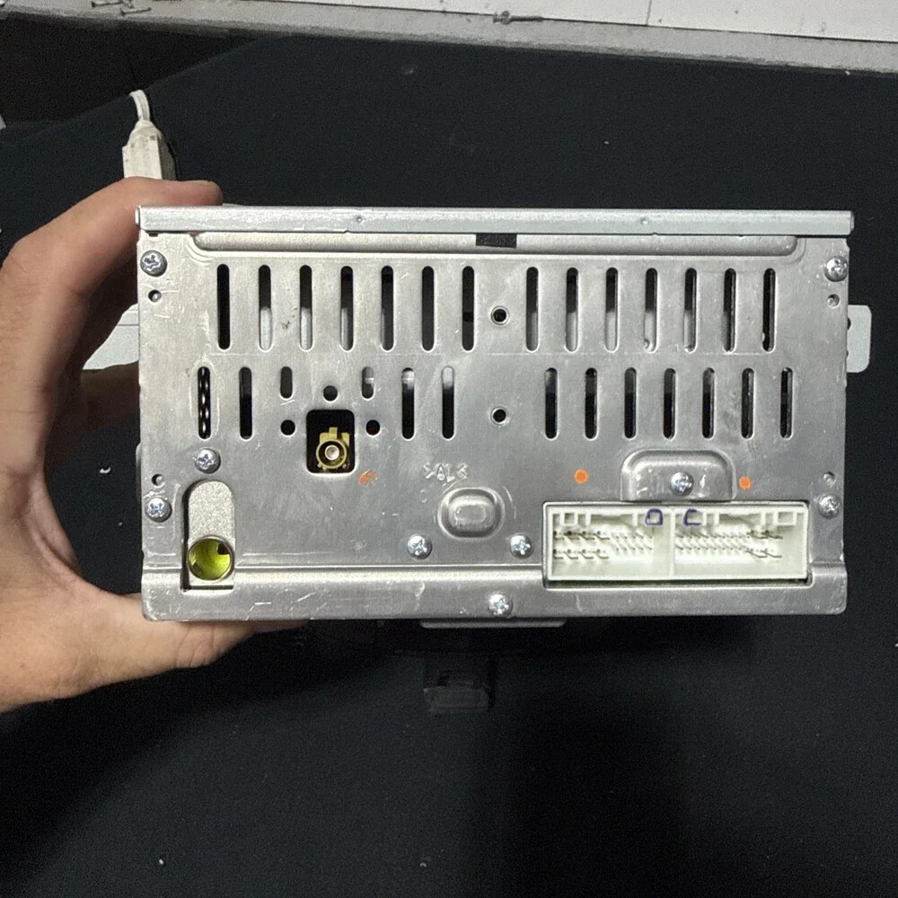 13 Hyundai Elantra AM FM XM CD radio receiver OEM 96170-3X165RA5‎ Working - Picture 9 of 10